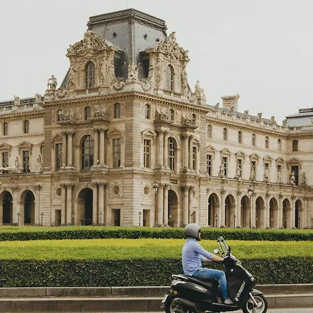 Sompteux Proche De L'opera